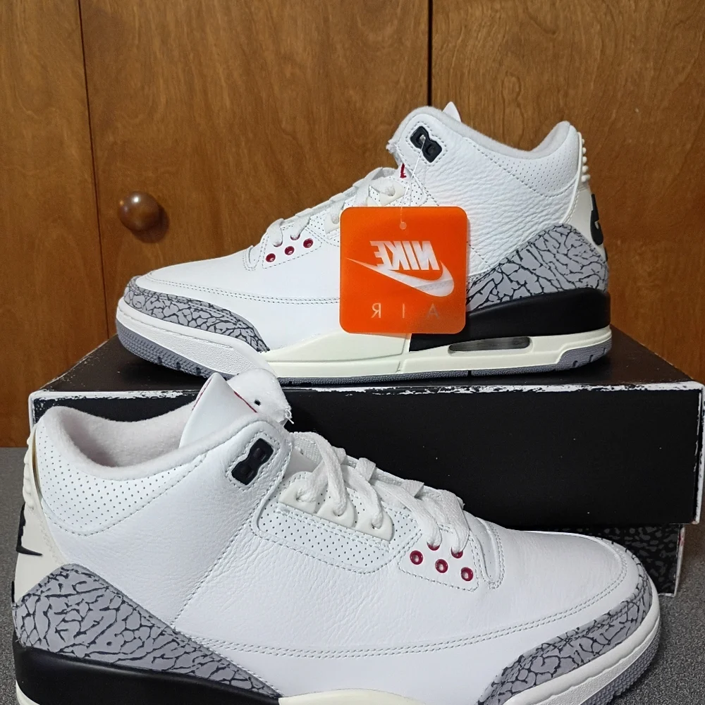 Nike Air Jordan 3 Retro White Cement Reimagined 2023 Men's Size 9.5 - DN3707 100 - Picture 2 of 7